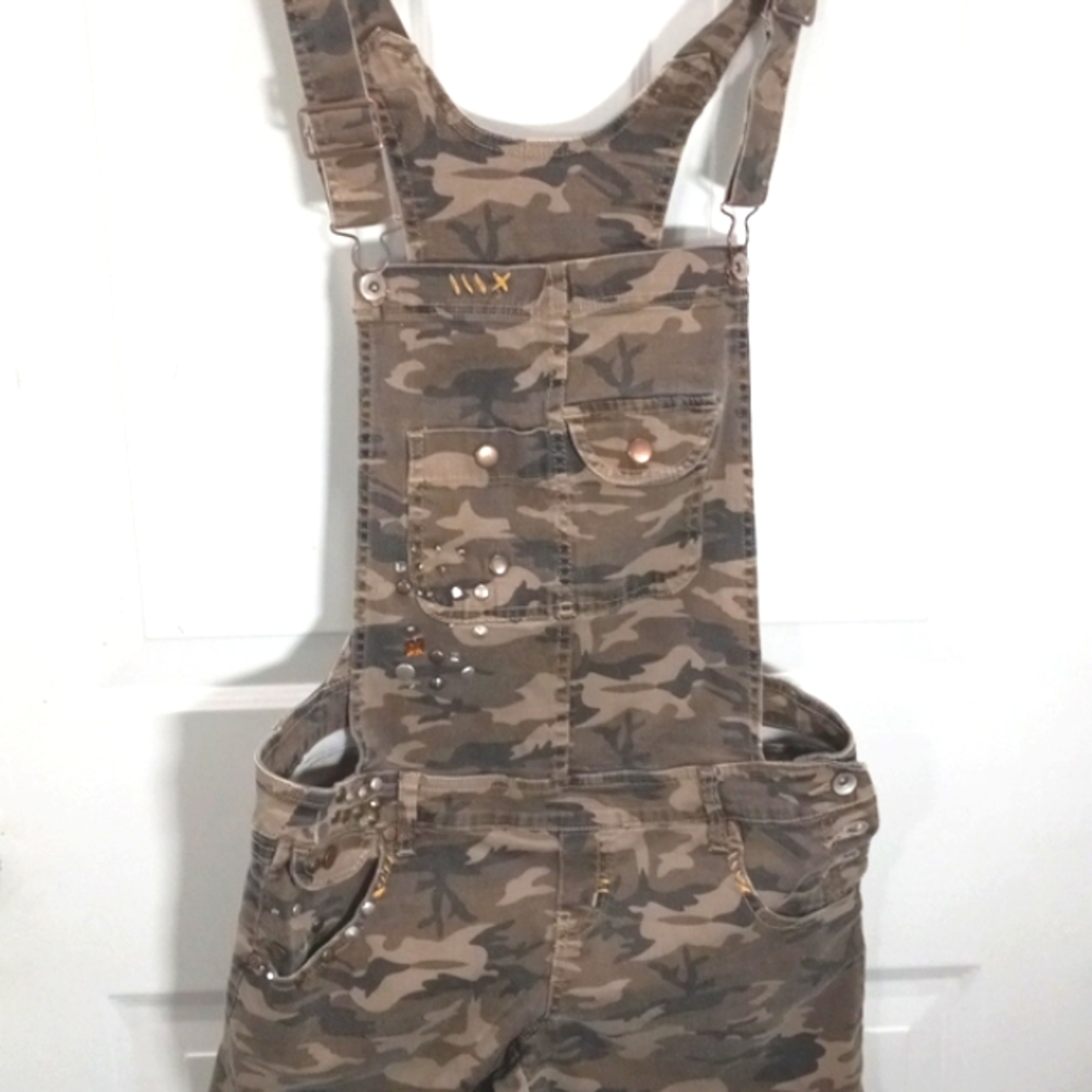 Jr L (11/13  Army Camo's Style with Embellishments